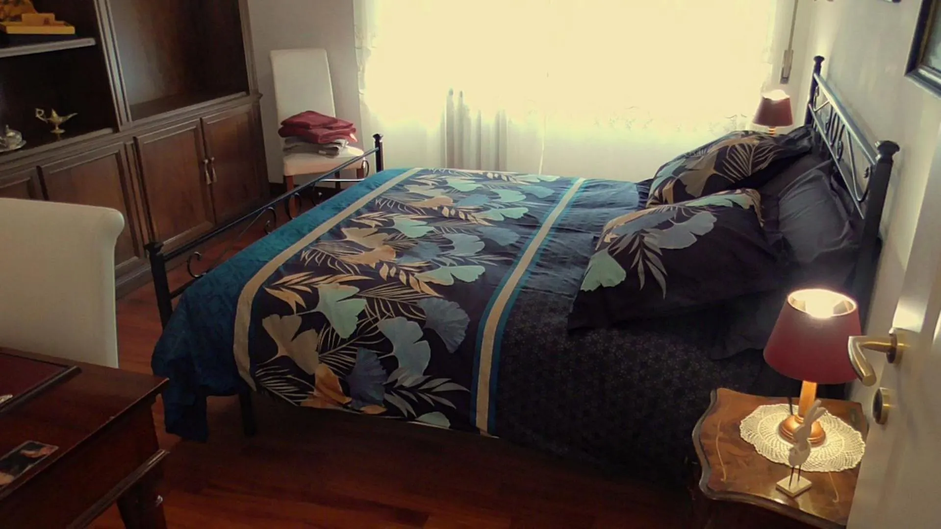 Italian Romance - A Fine Apartment In Rome Italy