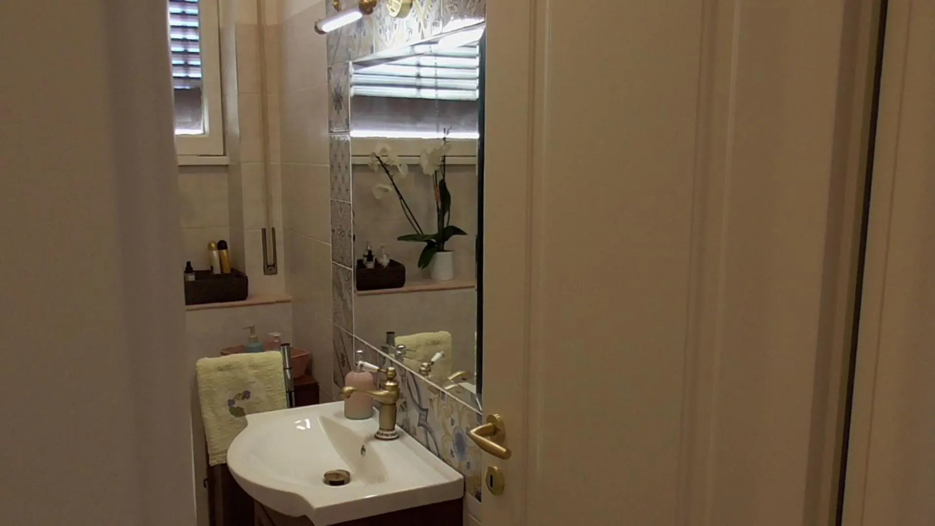 Italian Romance - A Fine Apartment In Rome 0*,  Italy