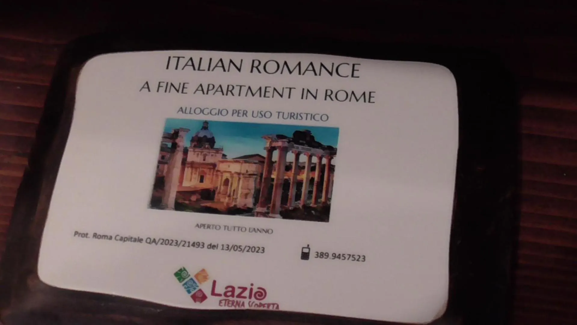 Italian Romance - A Fine Apartment In Rome