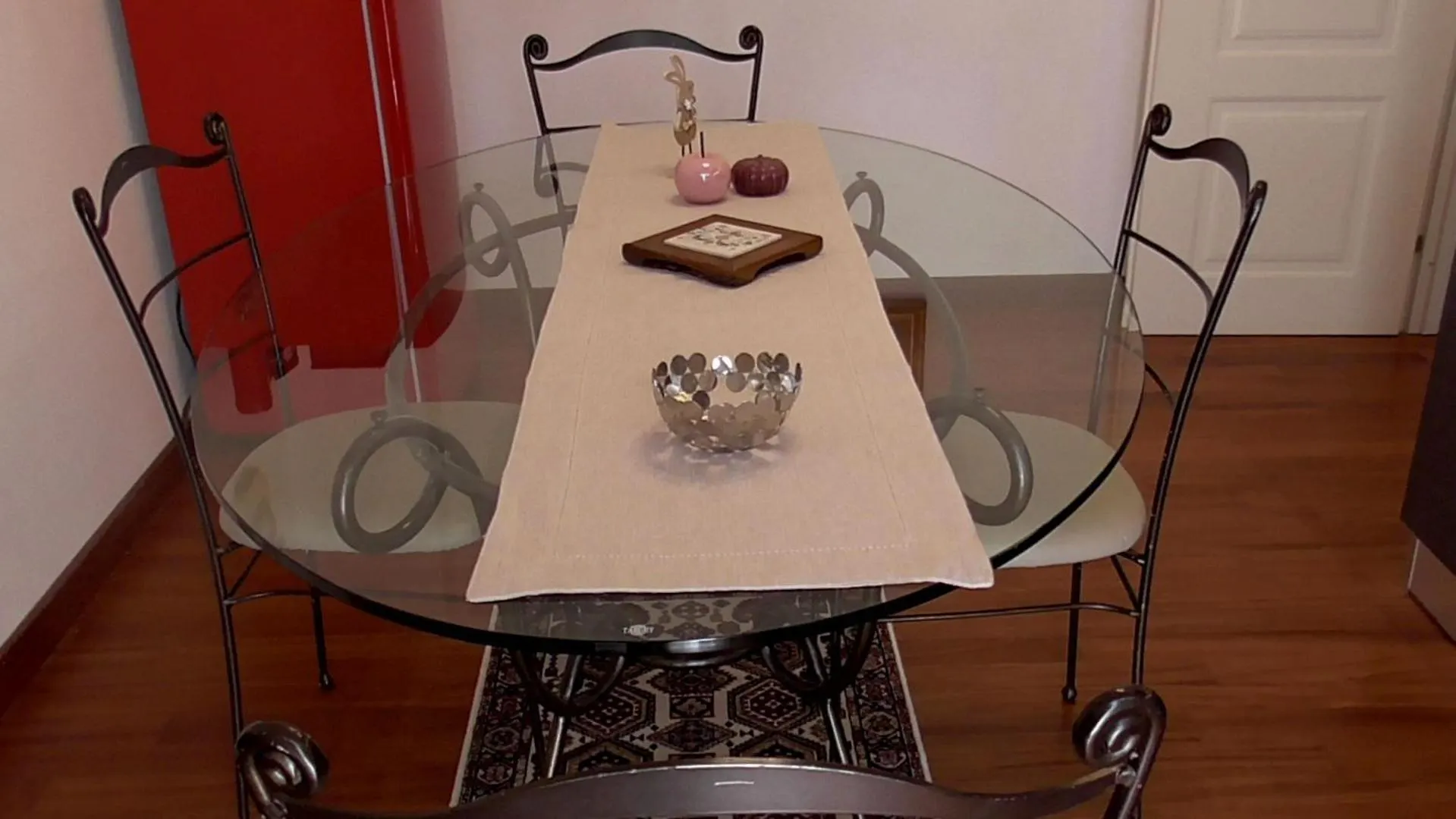 Italian Romance - A Fine Apartment In Rome